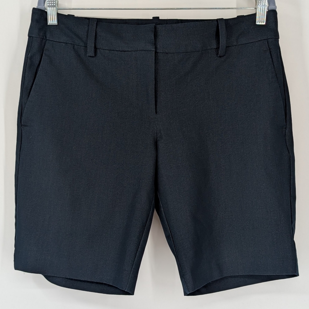 Ann Taylor Factory Navy Blue Flat Front Chinos Bermuda Shorts Tailored Fit 8